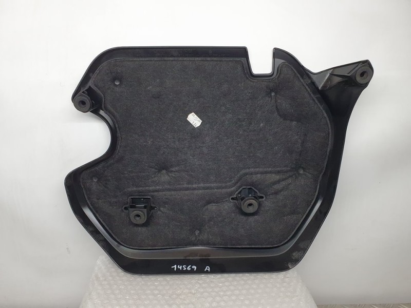 Recambio de tapa motor para bmw serie 1 lim. (f40) 118d referencia OEM IAM 8579535  