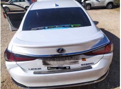 Recambio de tapa maletero para lexus es 300h referencia OEM IAM 6440133870  