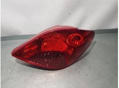 PILOTO TRASERO DERECHO 6351Y7 PLASTICO ARAÑADO