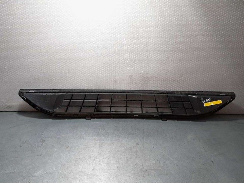 Recambio de rejilla central paragolpes para hyundai i10 (ac3) essence referencia OEM IAM 86531K7000  INFERIOR