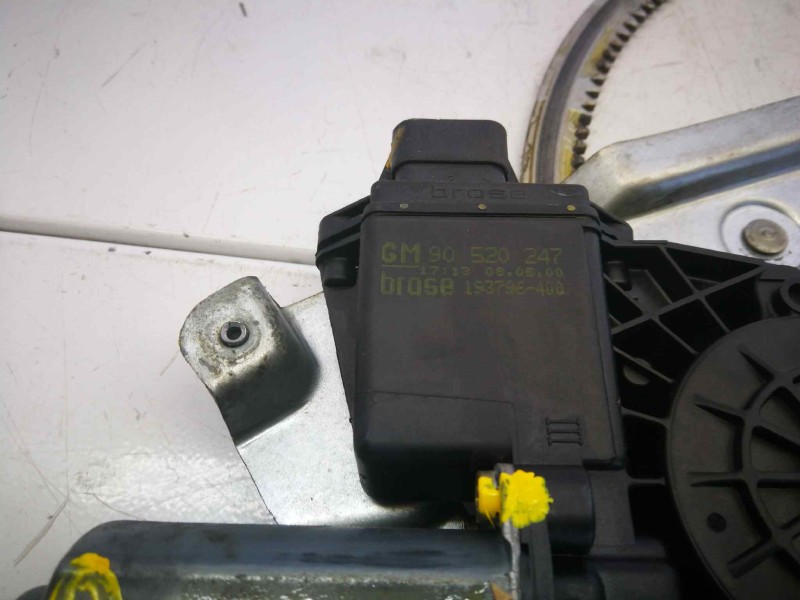 Recambio de elevalunas delantero izquierdo para opel omega b 3.0 v6 cat (x 30 xe) referencia OEM IAM 90520247 6 PINS 