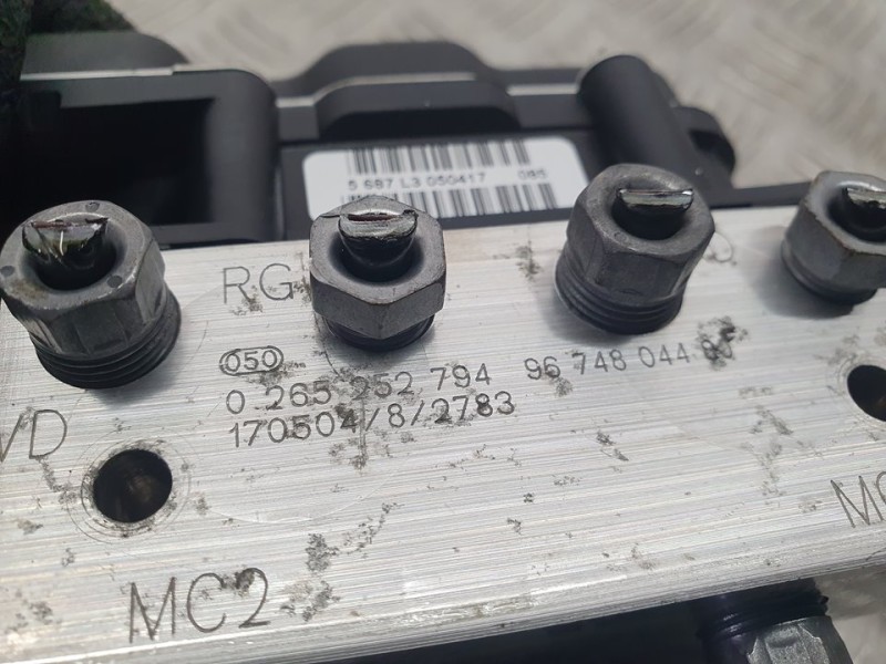 Recambio de abs para citroën c5 station wagon feel referencia OEM IAM 9674804480 0265252794 