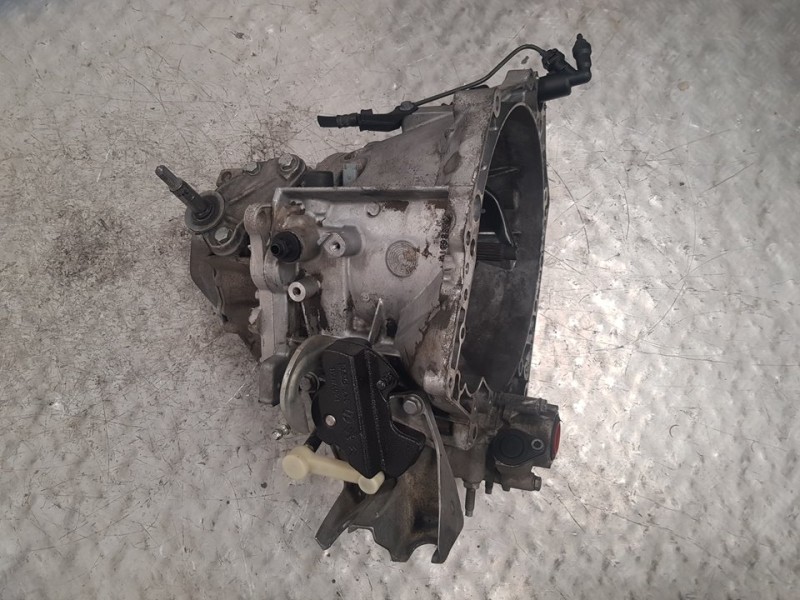 Recambio de caja cambios para peugeot 308 sport referencia OEM IAM 20DM75 4798453B 5VELOCIDADAES