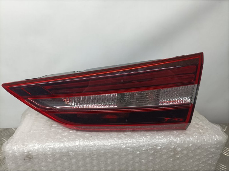 Recambio de piloto trasero derecho para opel grandland x 120 aniversario referencia OEM IAM 81670201 YP00016480 INTERIOR