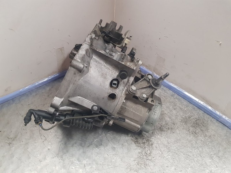 Recambio de caja cambios para peugeot 308 sport referencia OEM IAM 20DM75 4798453B 5VELOCIDADAES