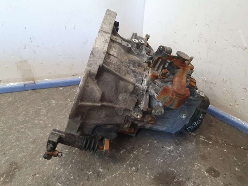 Recambio de caja cambios para hyundai i30 classic referencia OEM IAM TAJ5F 282704 5VELOCIDADES