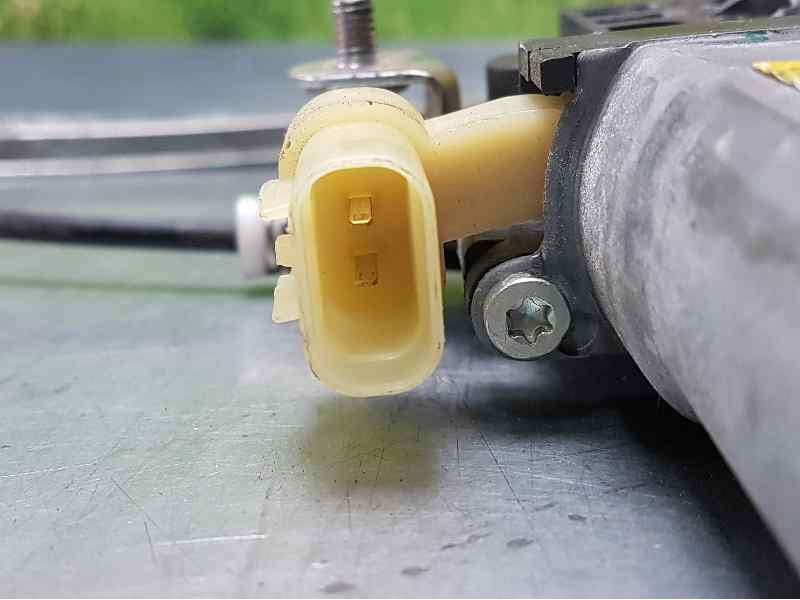 Recambio de elevalunas delantero derecho para hyundai i10 classic referencia OEM IAM 824020X010 2 PINS ELECTRICO