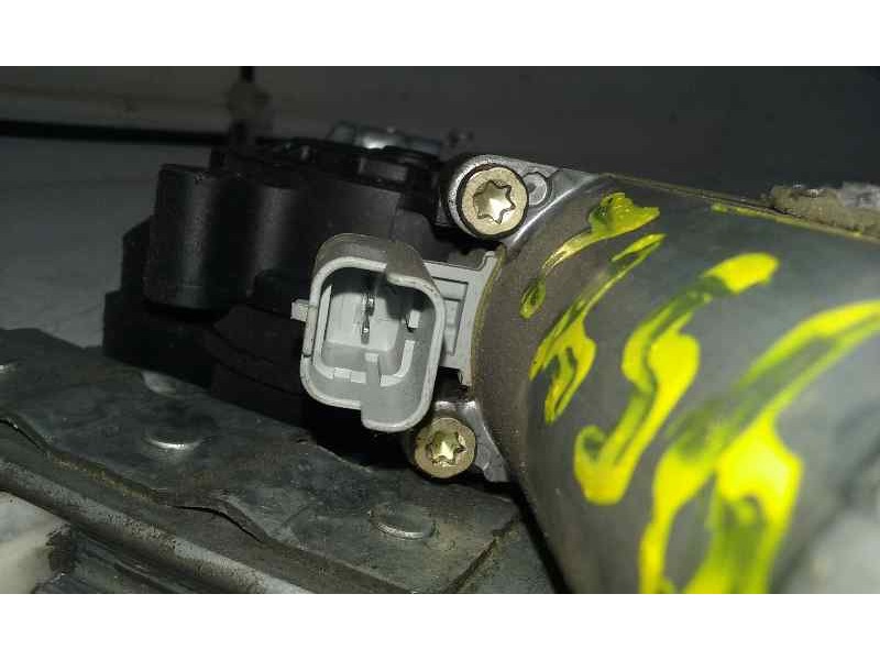 Recambio de elevalunas delantero derecho para peugeot 206 berlina xt referencia OEM IAM  2 PINS ELECTRICO