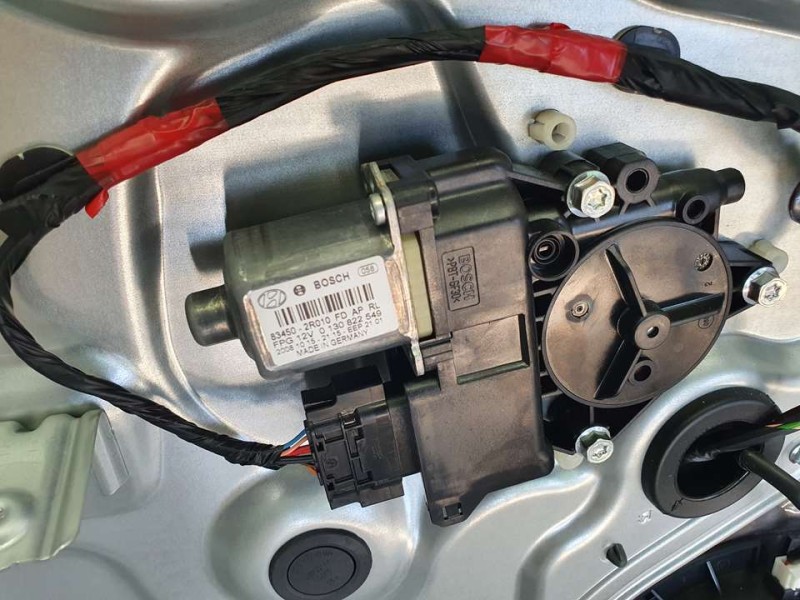 Recambio de elevalunas trasero izquierdo para hyundai i30 classic referencia OEM IAM 814102L000 834702R090 ELECTRICO 6 PINES