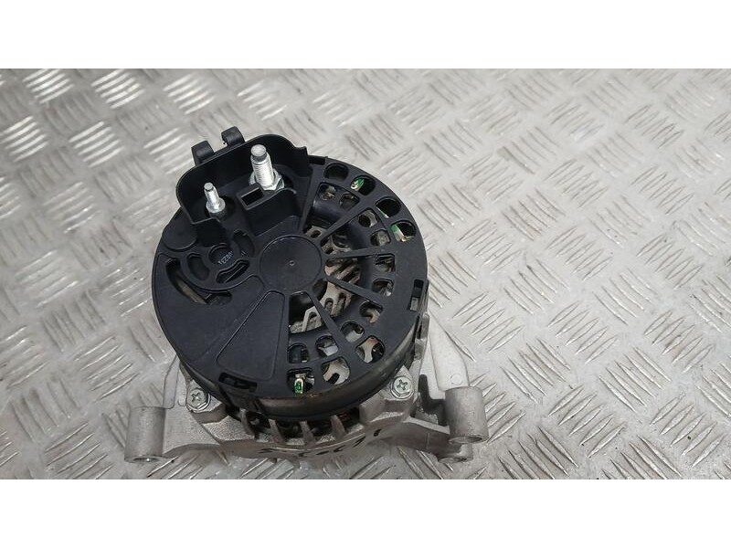 Recambio de alternador para fiat nuova 500 (150) lounge referencia OEM IAM 71784031 LUCAS LRA02800