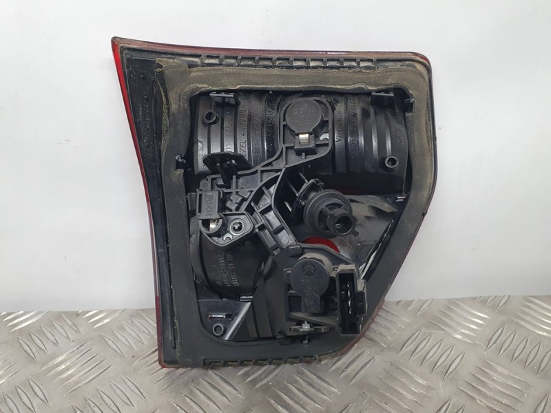 Recambio de piloto trasero derecho para citroën c5 station wagon feel referencia OEM IAM 9675067880  INTERIOR