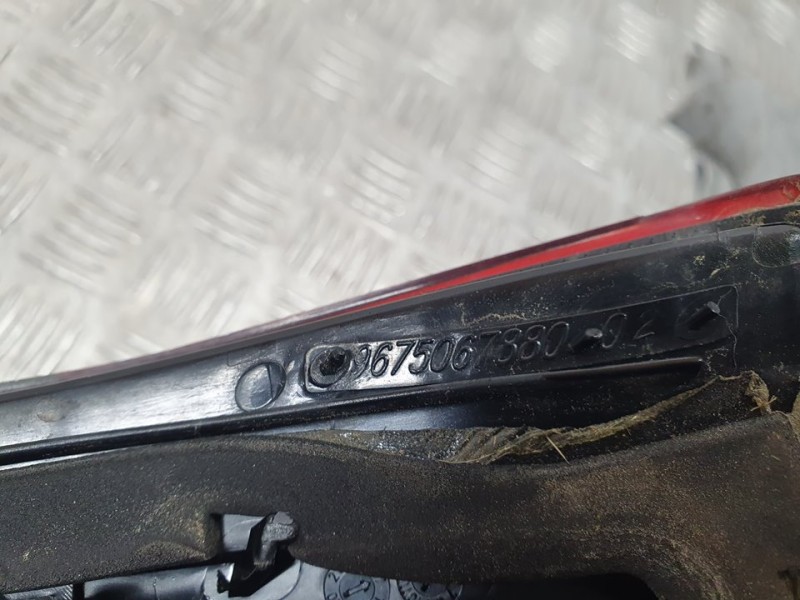 Recambio de piloto trasero derecho para citroën c5 station wagon feel referencia OEM IAM 9675067880  INTERIOR