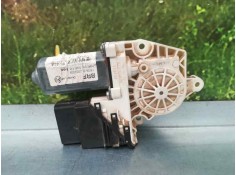 MOTOR ELEVALUNAS TRASERO DERECHO 1K059704N 18 PINS 
