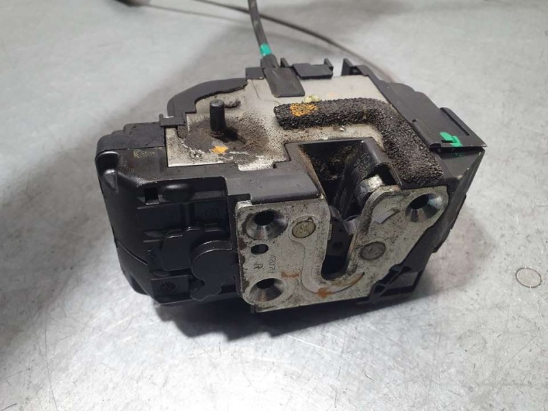 Recambio de cerradura puerta trasera derecha para nissan qashqai (j10) acenta referencia OEM IAM 82500JD90C  3 PINES