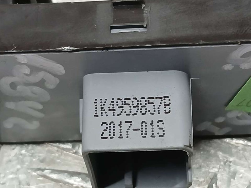 Recambio de mando elevalunas delantero izquierdo para volkswagen jetta (1k2) advance referencia OEM IAM 1K4959857CB  