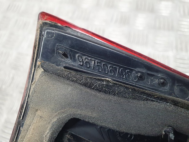 Recambio de piloto trasero izquierdo para citroën c5 station wagon feel referencia OEM IAM 9675067980  INTERIOR