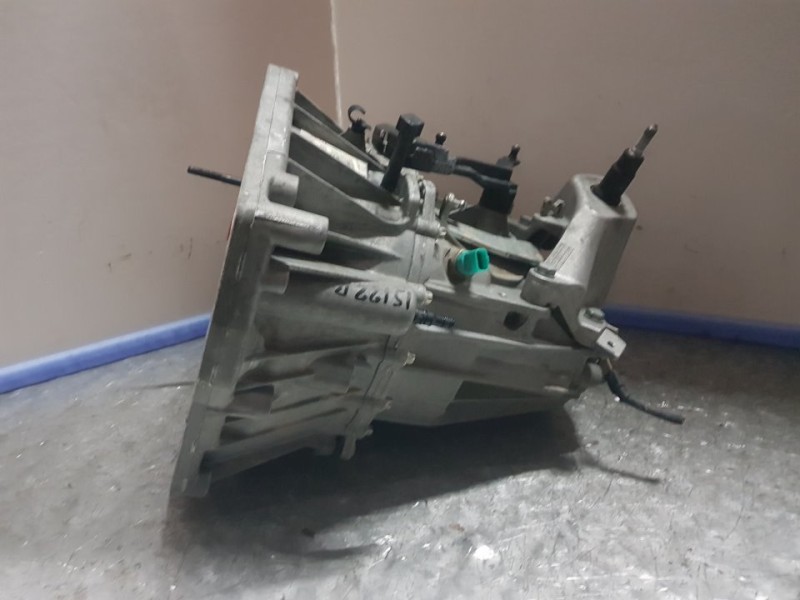 Recambio de caja cambios para renault kadjar zen referencia OEM IAM TL4083 S020843 6VELOCIDADES