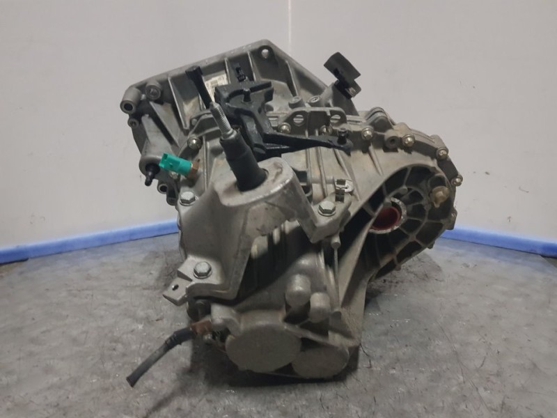 Recambio de caja cambios para renault kadjar zen referencia OEM IAM TL4083 S020843 6VELOCIDADES