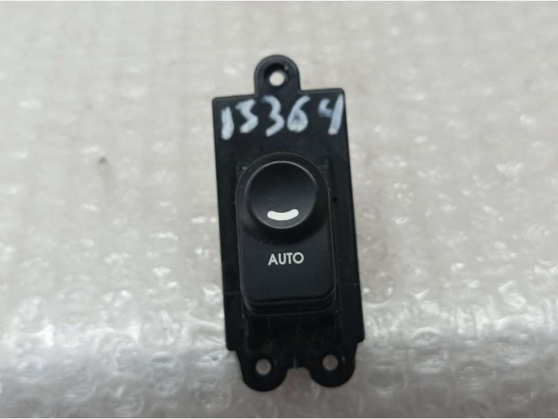 Recambio de mando elevalunas trasero derecho para hyundai i30 classic referencia OEM IAM 935802L000  