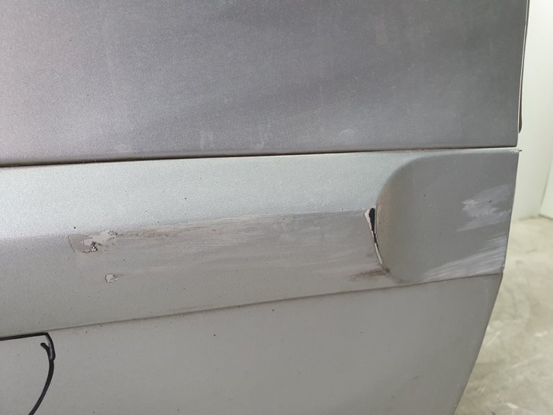 Recambio de puerta trasera derecha para peugeot 308 sport referencia OEM IAM 9008S1  TOCADA