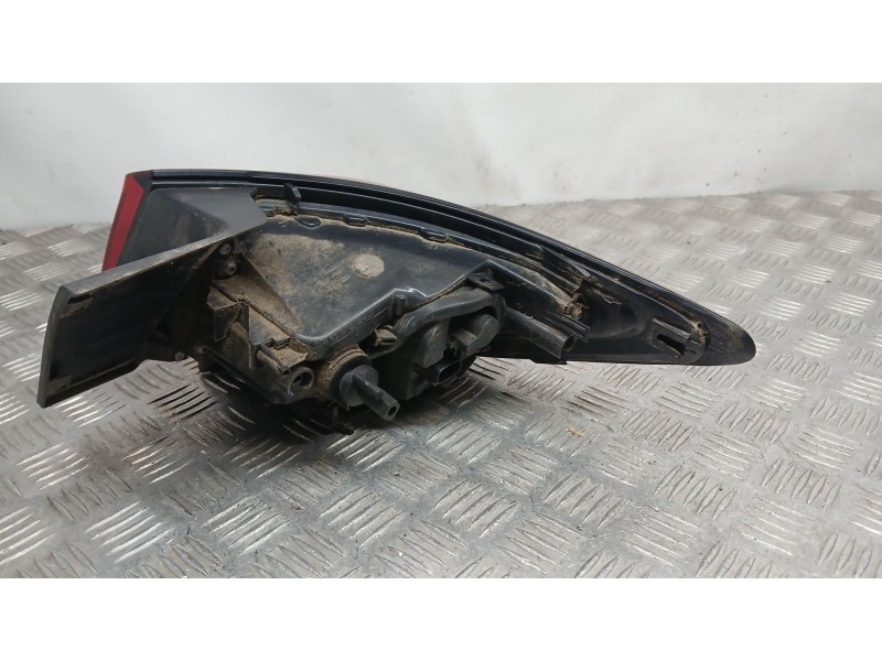 Recambio de piloto trasero izquierdo exterior para opel astra k (b16) 1.4 turbo (68) referencia OEM IAM 39015945  366069842