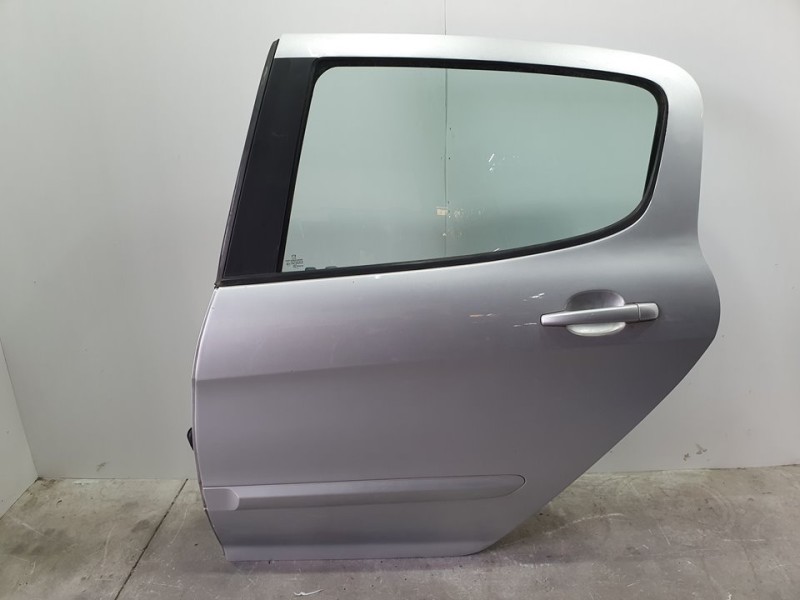 Recambio de puerta trasera izquierda para peugeot 308 sport referencia OEM IAM 9006L7  