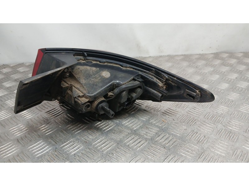 Recambio de piloto trasero izquierdo exterior para opel astra k (b16) 1.4 turbo (68) referencia OEM IAM 39015945  366069842