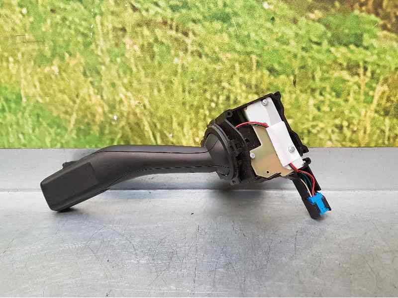 Recambio de mando limpia para seat leon (1p1) reference referencia OEM IAM 1K09535189H  