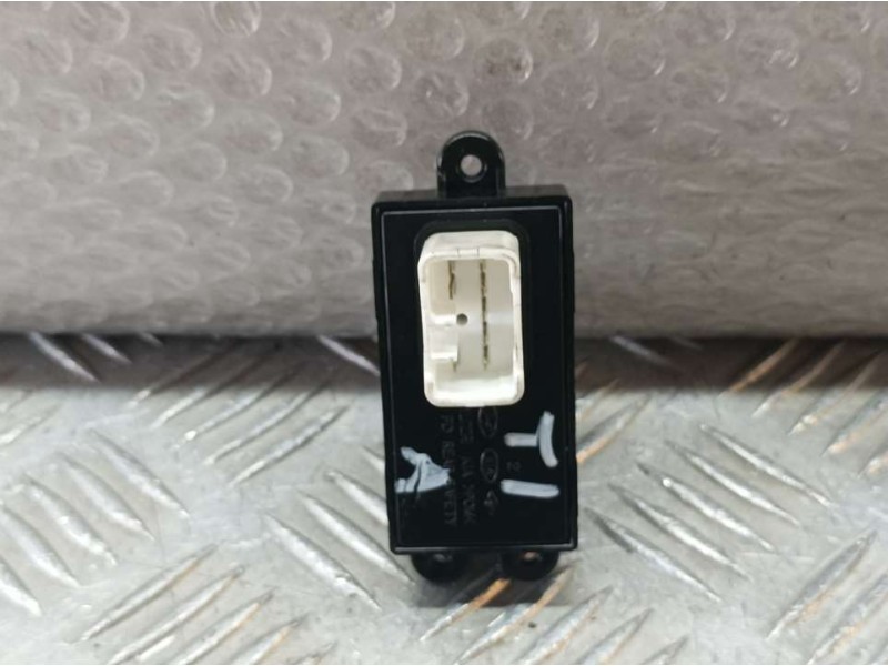 Recambio de mando elevalunas trasero izquierdo para hyundai i30 classic referencia OEM IAM 935802L000  