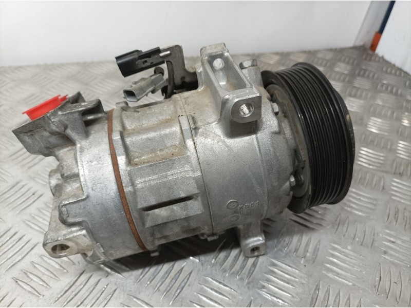 Recambio de compresor aire acondicionado para renault kadjar zen referencia OEM IAM 926004EB0A 6SBH14C 