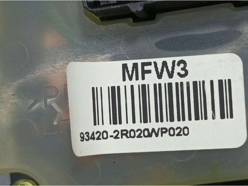 Recambio de mando limpia para hyundai i30 classic referencia OEM IAM 934202R020W  