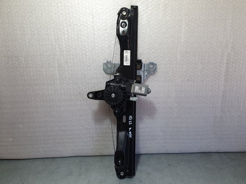 Recambio de elevalunas delantero derecho para renault kadjar zen referencia OEM IAM 807207795R  ELECTRICO 2 PINES
