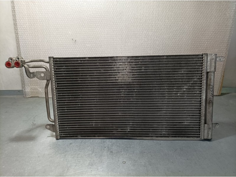 Recambio de condensador / radiador aire acondicionado para volkswagen polo (6r1) advance referencia OEM IAM 6R0820411D S9477001 