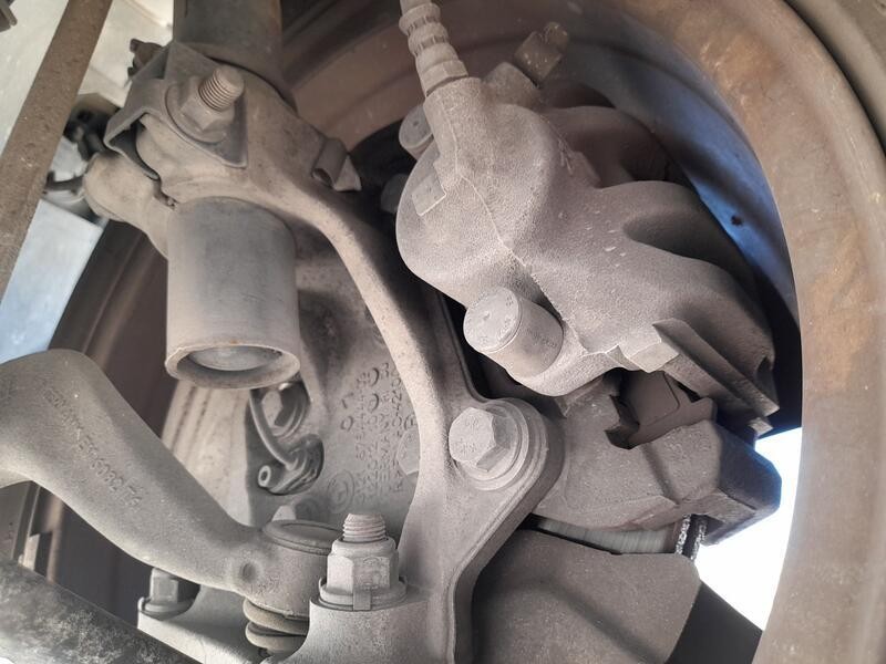 Recambio de mangueta delantera derecha para bmw 3 (e90) 318 i referencia OEM IAM   