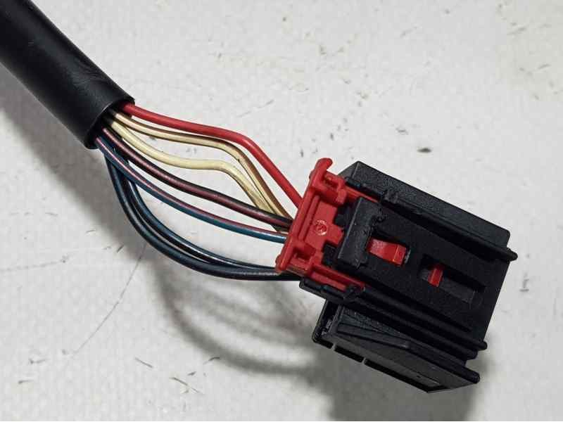 Recambio de retrovisor derecho para volkswagen golf v berlina (1k1) trendline referencia OEM IAM  7 CABLES ELECTRICO TOCADO