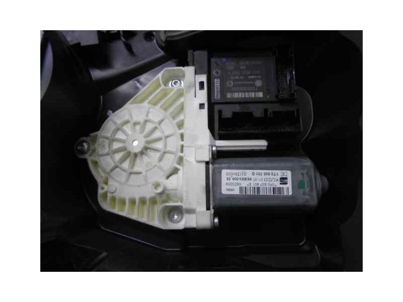 Recambio de elevalunas delantero izquierdo para seat leon (1p1) reference referencia OEM IAM 1P0837461E  ELECTRICO