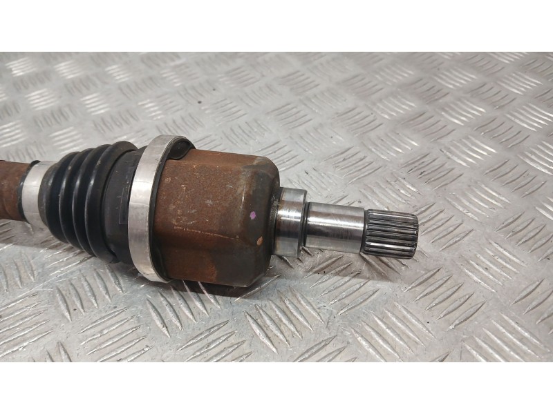 Recambio de transmision delantera izquierda para peugeot 208 i (ca_, cc_) 1.6 hdi referencia OEM IAM 9686025580  