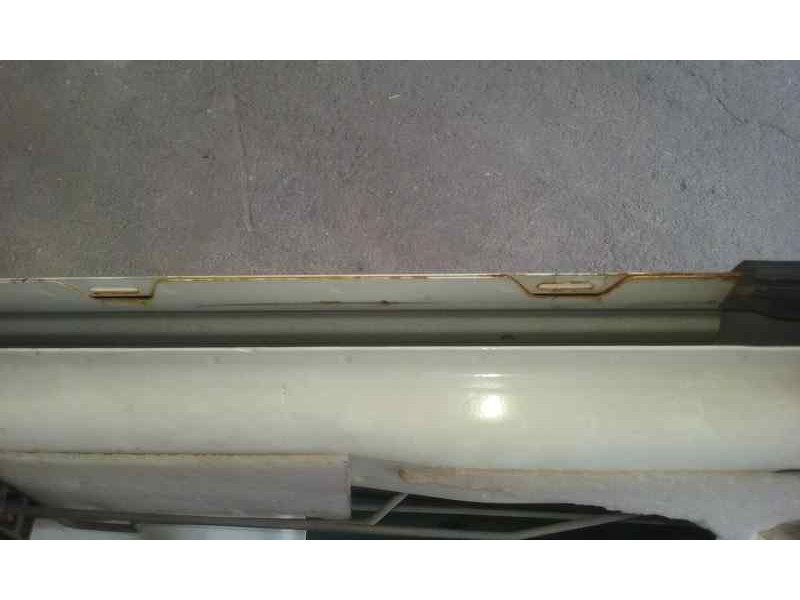 Recambio de puerta delantera derecha para nissan atleon chasis cabina referencia OEM IAM  TOCADA 