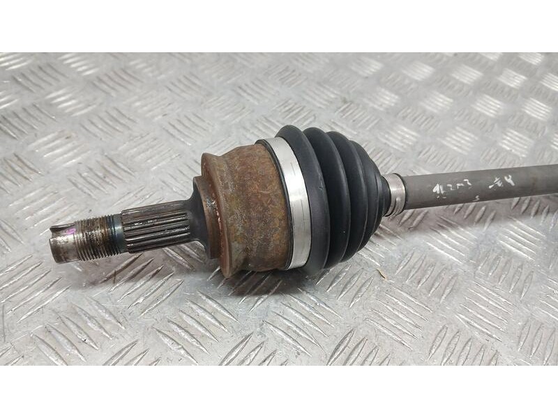 Recambio de transmision delantera izquierda para fiat nuova 500 (150) lounge referencia OEM IAM 0052149708  