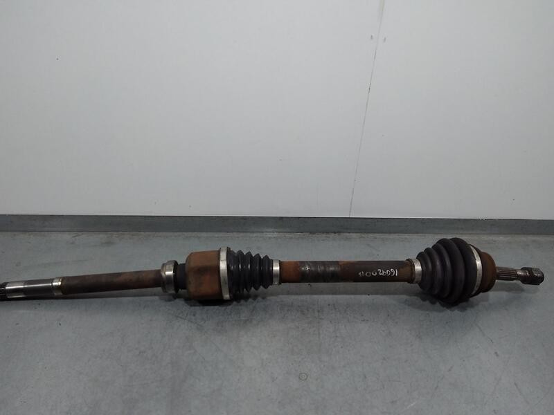 Recambio de transmision delantera derecha para peugeot 208 active referencia OEM IAM 9686025480  