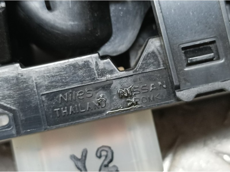 Recambio de mando elevalunas delantero derecho para renault kadjar zen referencia OEM IAM 254214896R NILES C/ CIERRE CENTRALIZAD