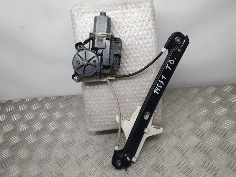 Recambio de elevalunas trasero derecho para volkswagen polo (6r1) advance referencia OEM IAM SIN REF  ELECTRICO