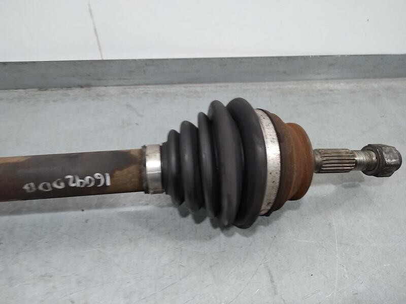 Recambio de transmision delantera derecha para peugeot 208 active referencia OEM IAM 9686025480  