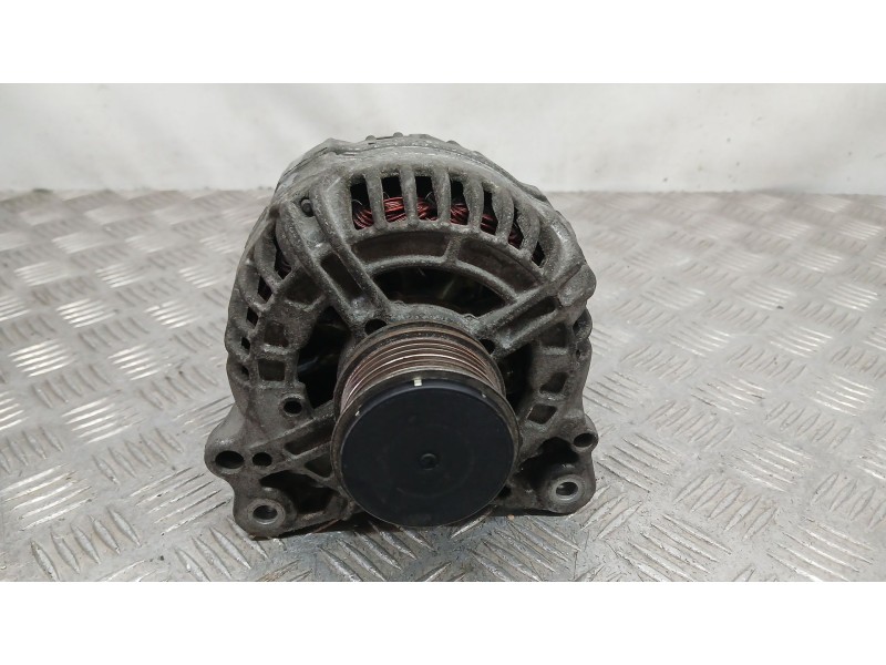 Recambio de alternador para skoda octavia ii (1z3) 1.6 tdi referencia OEM IAM 06F903023F bosch 0124525091