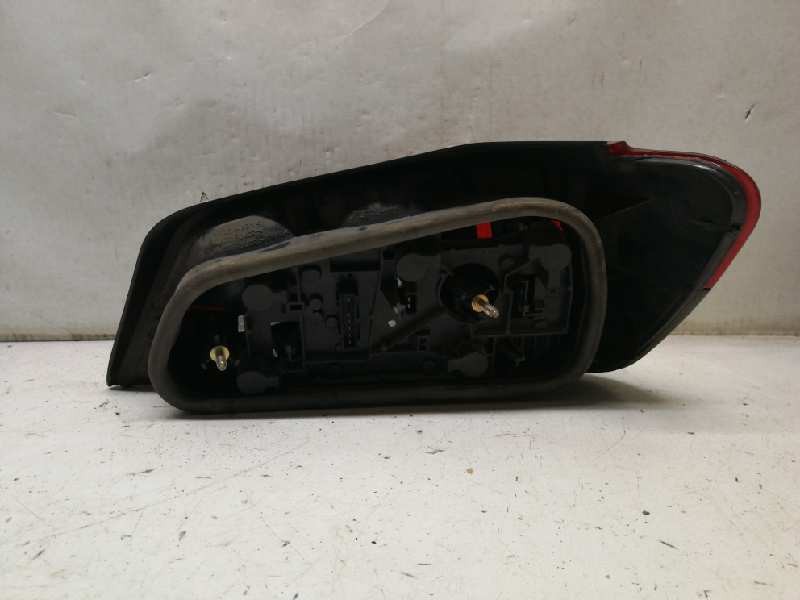 Recambio de piloto trasero izquierdo para peugeot 306 berlina 3/5 puertas (s1) referencia OEM IAM   