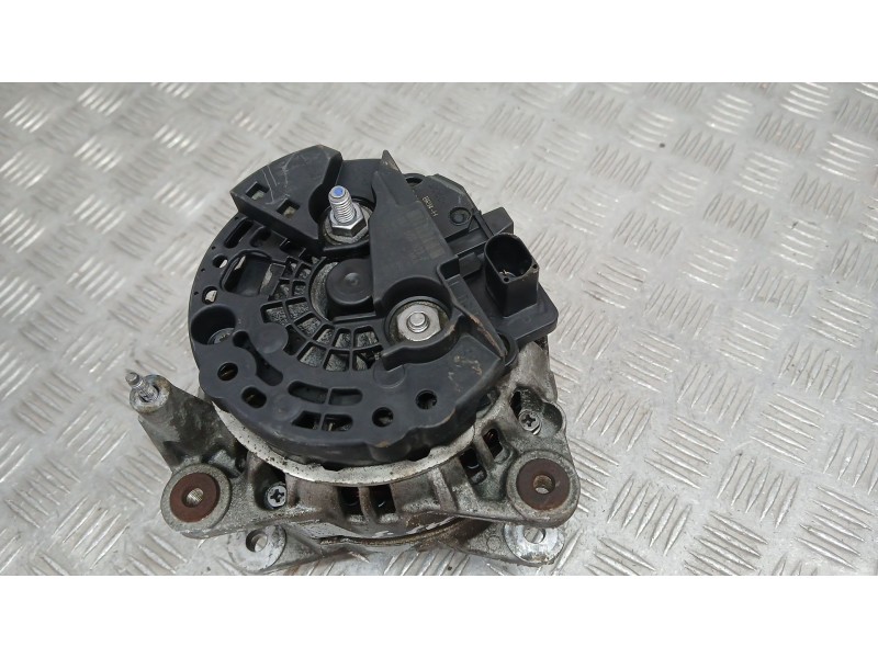 Recambio de alternador para skoda octavia ii (1z3) 1.6 tdi referencia OEM IAM 06F903023F bosch 0124525091