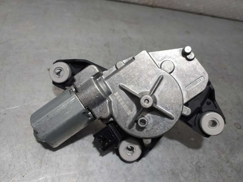 Recambio de motor limpia trasero para renault kadjar zen referencia OEM IAM 287108228R 0390205007 BOSCH