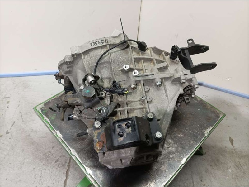 Recambio de caja cambios para hyundai i30 classic referencia OEM IAM WBJ6H 626602 6VELOCIDADES