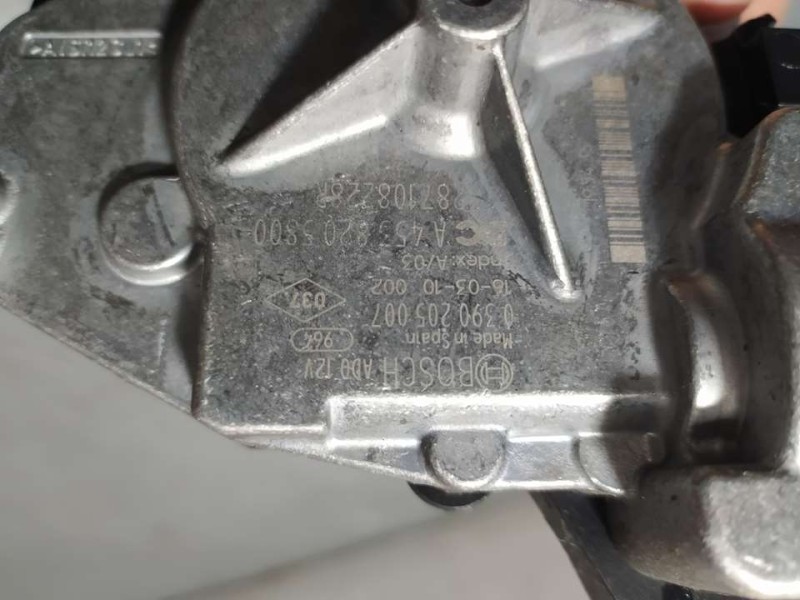 Recambio de motor limpia trasero para renault kadjar zen referencia OEM IAM 287108228R 0390205007 BOSCH