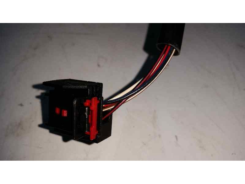 Recambio de retrovisor izquierdo para audi a3 sportback (8p) 2.0 fsi ambiente referencia OEM IAM  5 CABLES ELECTRICO
